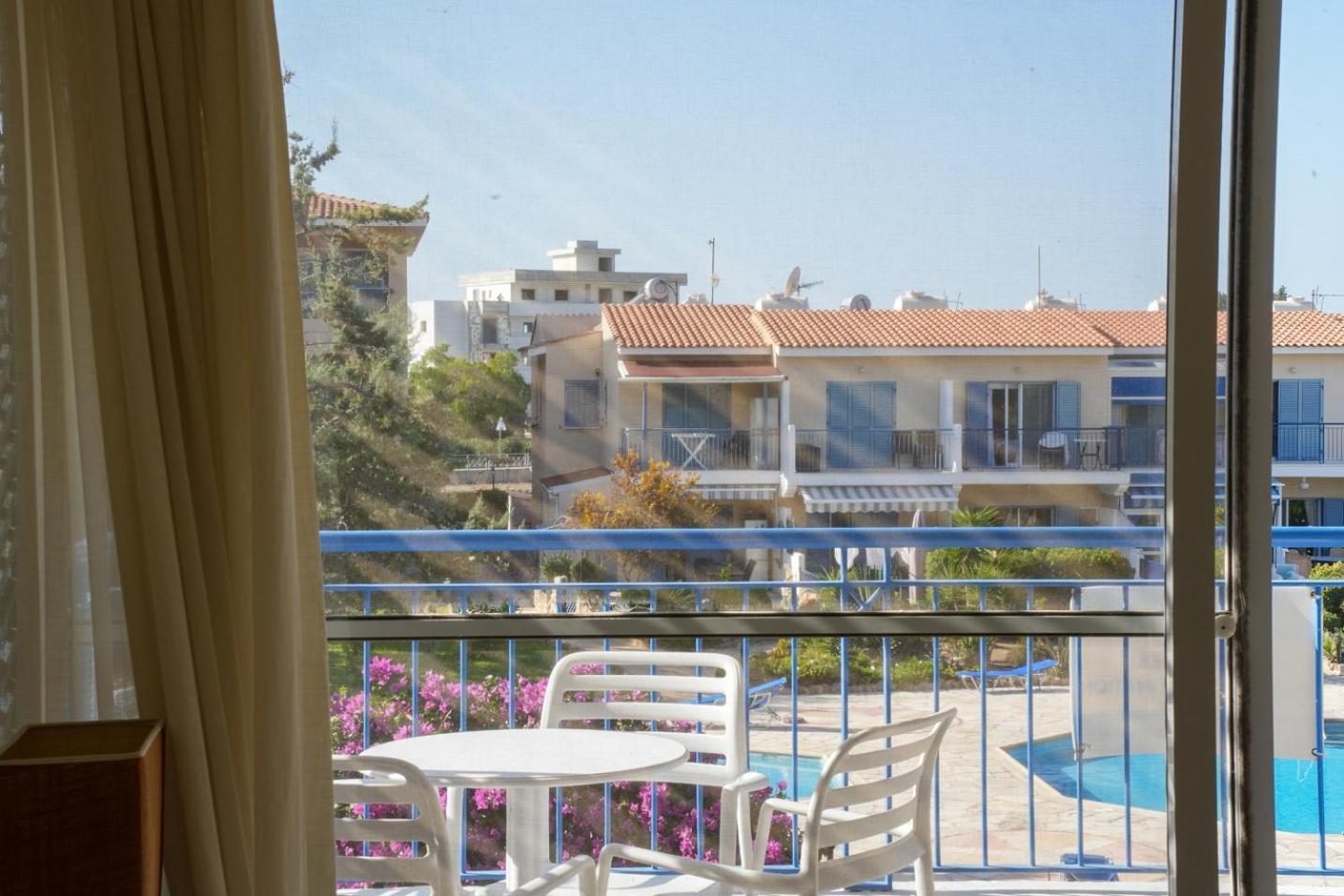 Resitour Paradise Gardens Paphos Esterno foto